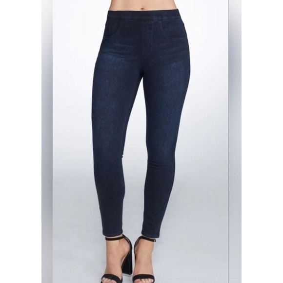 SPANX Pants - SPANX Jean-ish Blue Ankle Denim Leggings Pull-On Pants Size‎ M